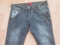 Guess Herren Jeans 2 Stück Kr. München - Unterhaching Vorschau