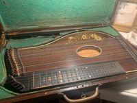 Zither Zitter Zupfinstrumente Musikinstrument Flöten Mundharmonik Schleswig-Holstein - Todendorf Vorschau