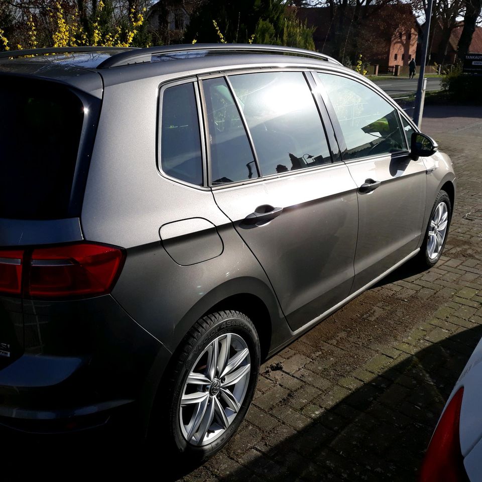 VW Golf Sportsvan AUTOMATIK, AHK 1.2 Ltr in Verden