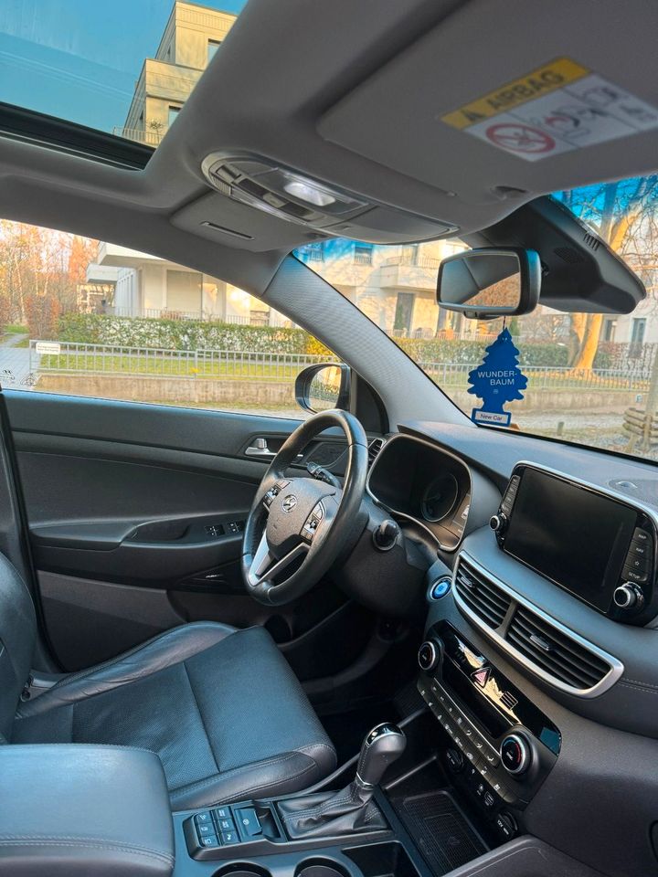 Hyundai Tucson Premium Vollausstattung 360 Pano Automatik in Berlin