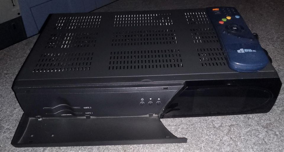 D -Box Satelliten Receiver & FB. in Duisburg