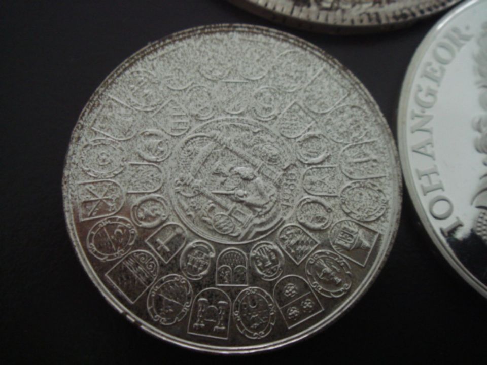 6 Silbermünzen, 835er/900er/925er/999er Silber, 123,2g in Kippenheim