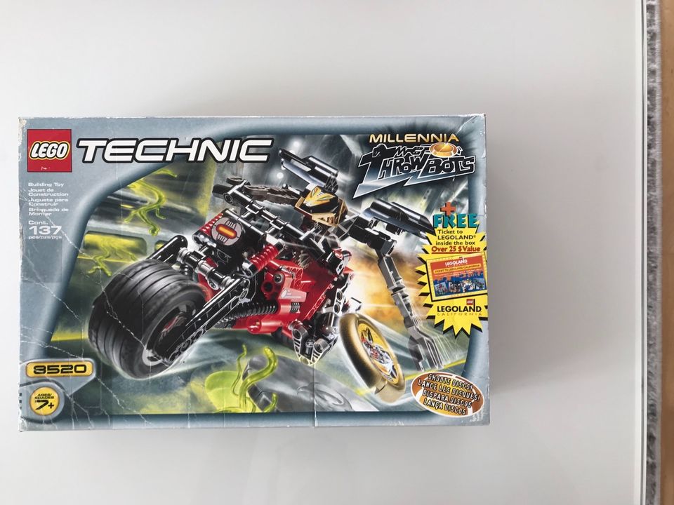 Lego Technic 8520 Millnnia Throw Bots in Odelzhausen