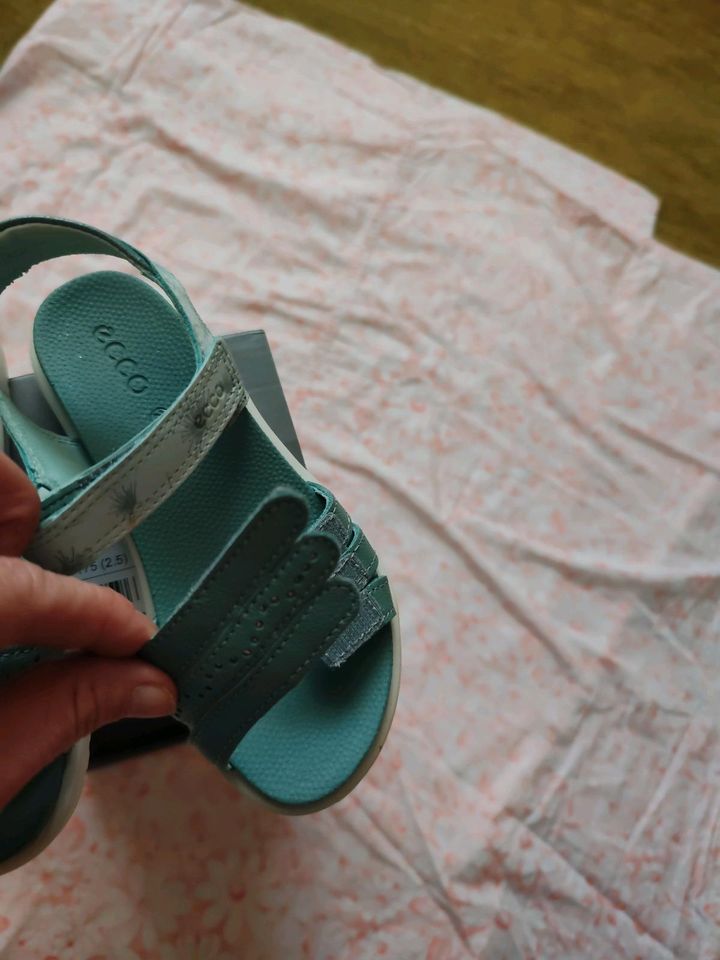 Neue Sandale für Mädchen.Ecco.Gr28 in Wasserburg am Inn