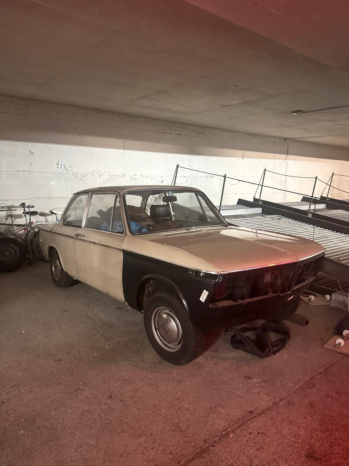 Abbildung des Autos BMW 1600 02