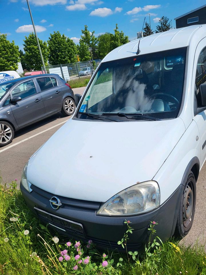 Opel Combo C - Van in Augsburg