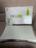 Wii Fit ( Board + Spiel ) Hessen - Schöffengrund Vorschau