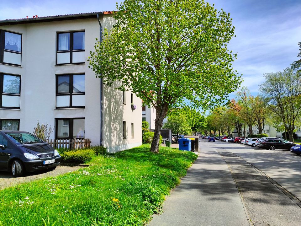 2-Zimmer-Wohnung mit Stellplatz – Zentral in Göttingen in Göttingen