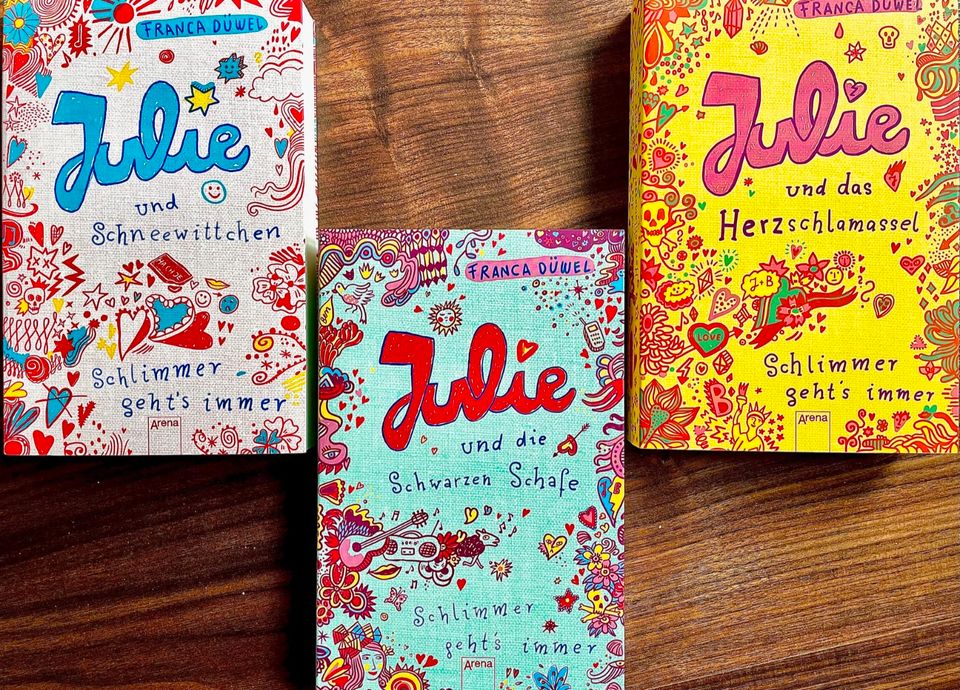 Neue Bücher für Mädchen Kollektion “Julie” und "Mia" in Montabaur