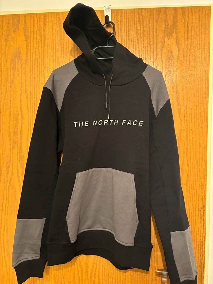 The North Face Kapuzenpullover Schwarz Pullover in Herrieden