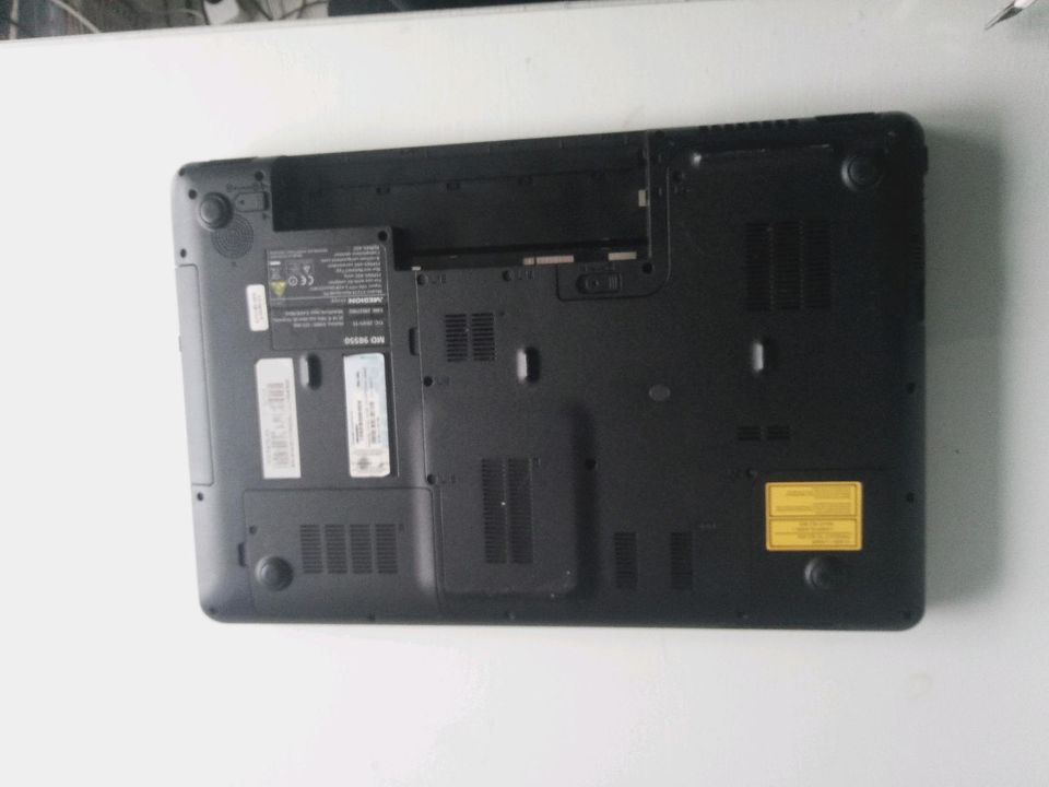 Notebook Laptop Medion Akoya MD98550 win10 x64 in Hamburg