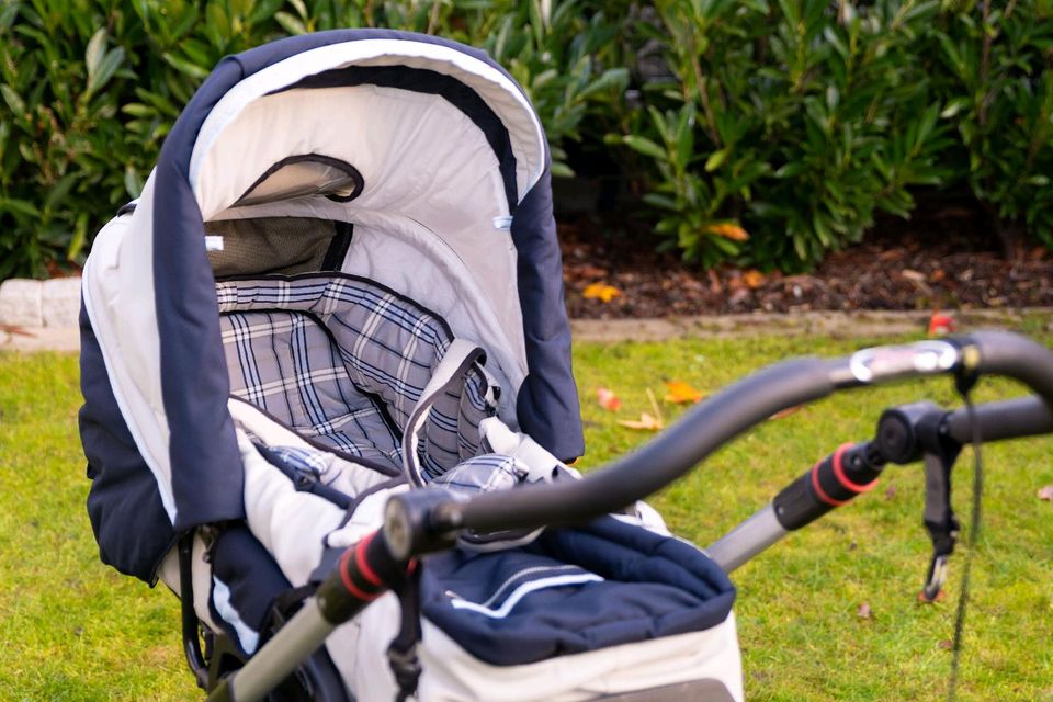 Hartan Kinderwagen Softtragetasche blau grau regenverdeck sonne in Wallenhorst