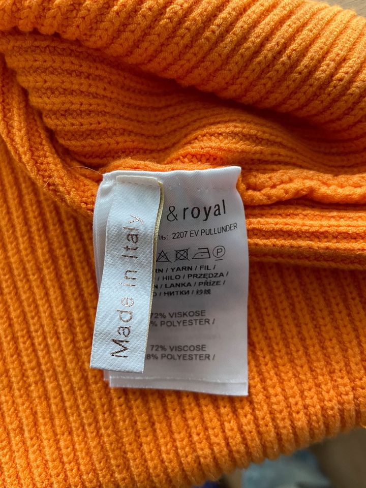 rich& royal Pullover in München