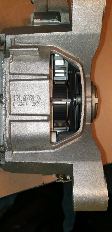 Bosch Waschmaschine Motor Antriebsmotor mit Kohlebürsten in Poppenhausen