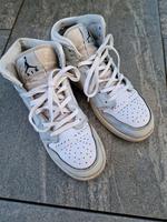 Nike air jordan Sneaker Damen Größe 40 Sachsen - Radeberg Vorschau