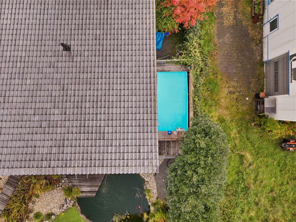 ACHTUNG: Dies ist ein Gewerbehaus auf einem Gewerbegrundstück!!!!!!!  Hier haben Sie die Möglichkeit um ein sehr geräumiges Architekten Haus mit Halle zu erwerben, im Moment eine Seltenheit in... in Nordhorn