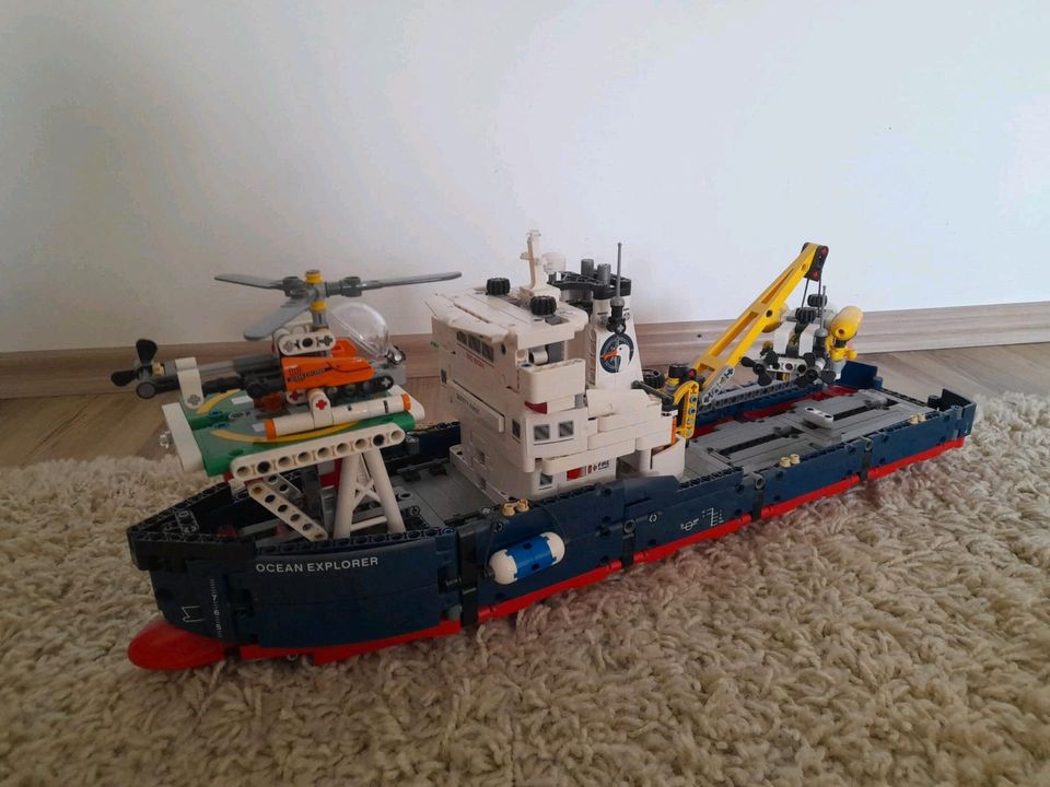 Lego Technic 42064 Ocean Explorer in Rheda-Wiedenbrück