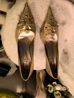 verkaufe hier sehr chice und elegante Pumps von  Apart Bayern - Mühldorf a.Inn Vorschau