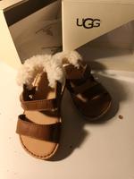 NEU UGG Kinderschuhe Gr. 12-18 Kiel - Holtenau Vorschau