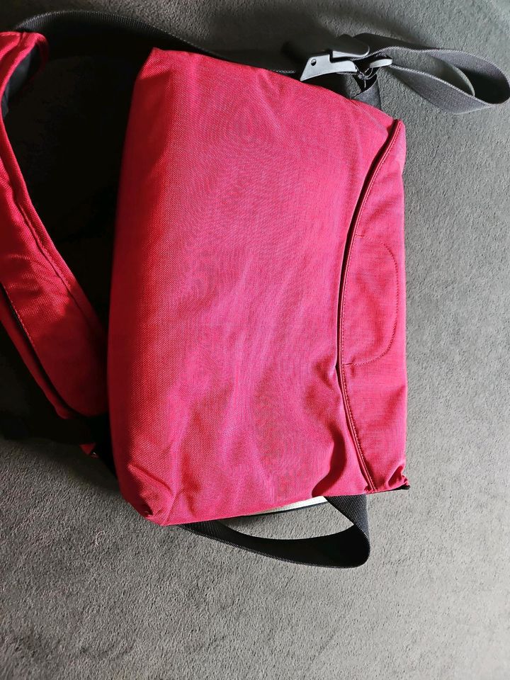 Crumpler Tasche 45 × 35 hoch - NUR ABHOLUNG - in Düsseldorf