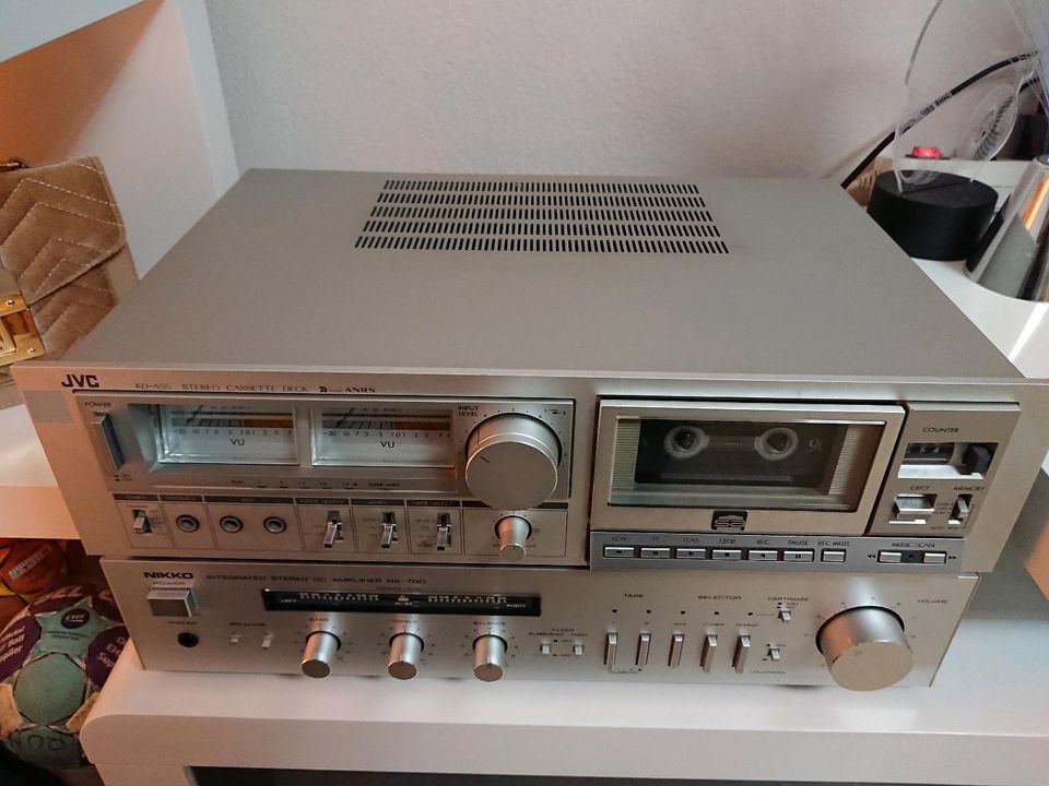 JVC KD-A55 Stereo Kassettendeck, Nikko Verstärker NA-700 in Abtsteinach