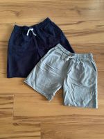 164 kurze Shorts/Sporthose grau und blau Güstrow - Landkreis - Güstrow Vorschau