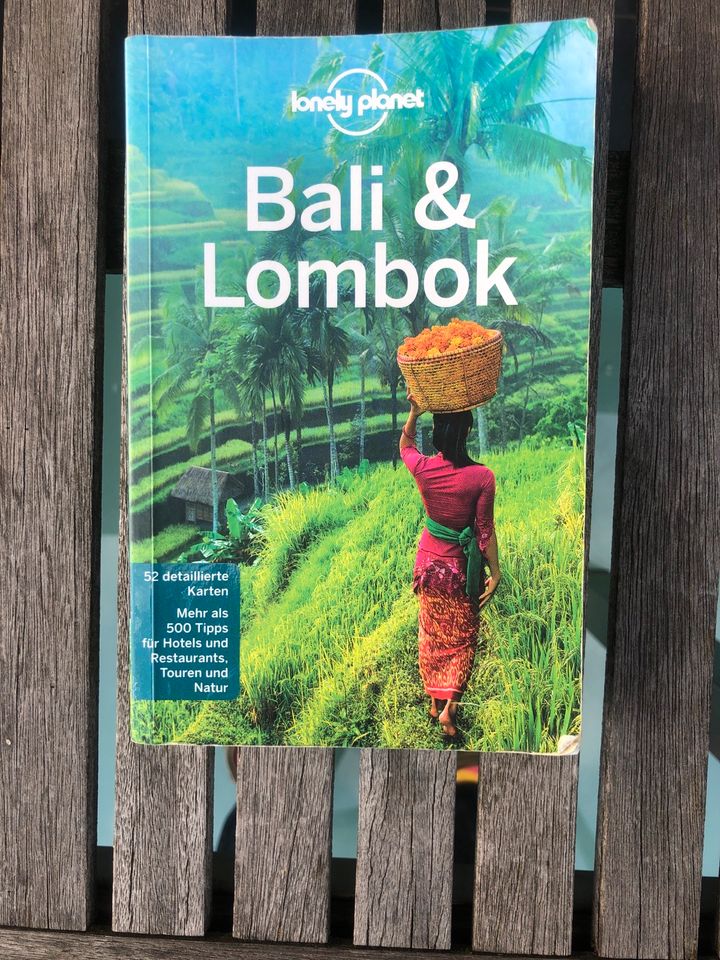 Reiseführer, Bali & Lombok, lonely planet, gut erhalten in Haag in Oberbayern