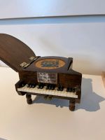 Vintage Holz Baby Grand Klavier Set mit 6 Untersetzer Baden-Württemberg - Buggingen Vorschau