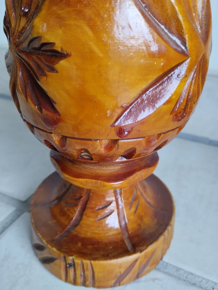 große Blumenvase, Holz, geschnitzt /gedrechselt? 1980 Russland in Welzow