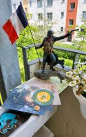 Assassins Creed Unity Statue, Postkarten, Bierdeckel, Münze, CD Mülheim - Köln Buchforst Vorschau