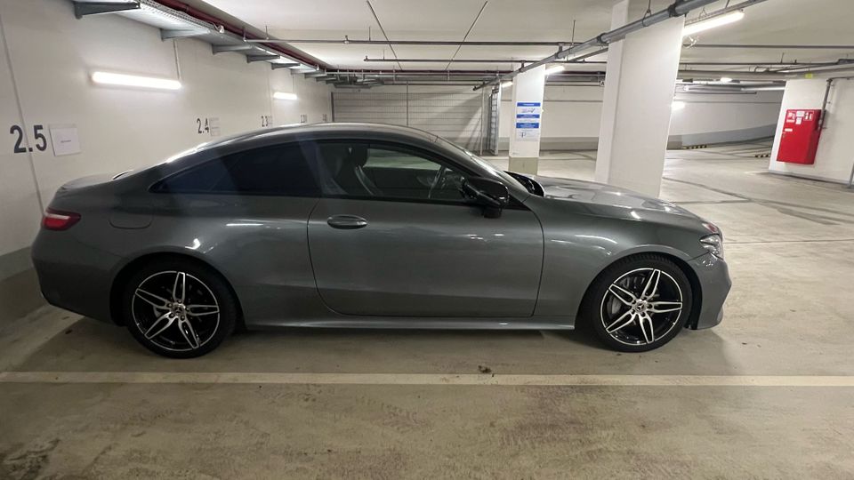 Mercedes Benz E200 Coupe Amg 360 Kamera Junger Stern Widescreen 3 in Düsseldorf