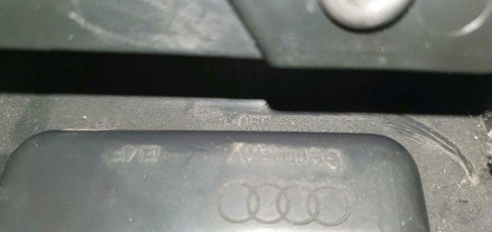 Audi A4 B8 8K Avant Tdi RS4 Seitenverkleidung Kofferaum in Neuhaus am Inn