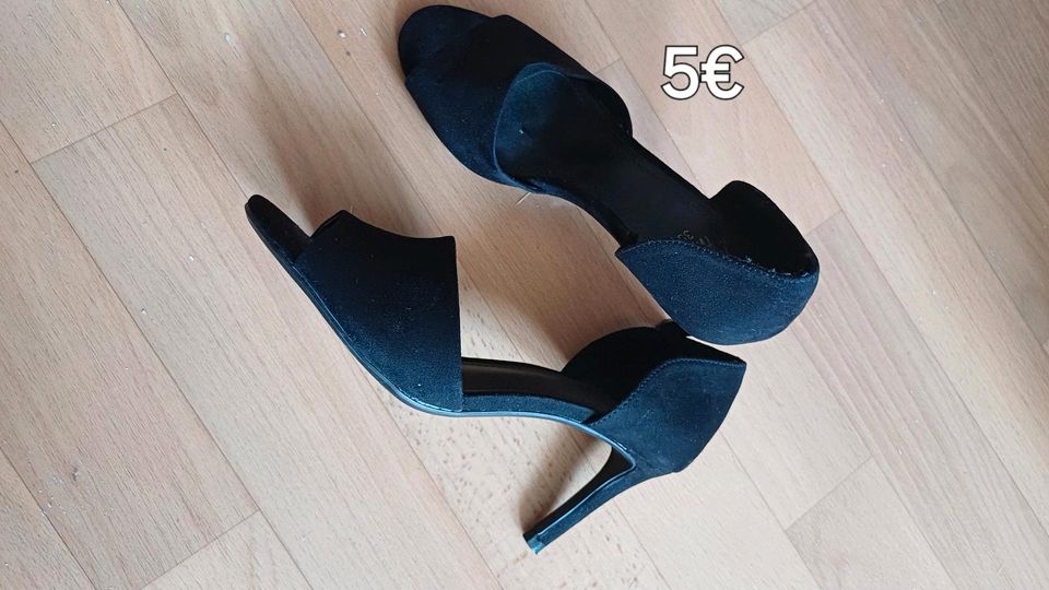 Damen Schuhe 35 und 36 in Nordenham