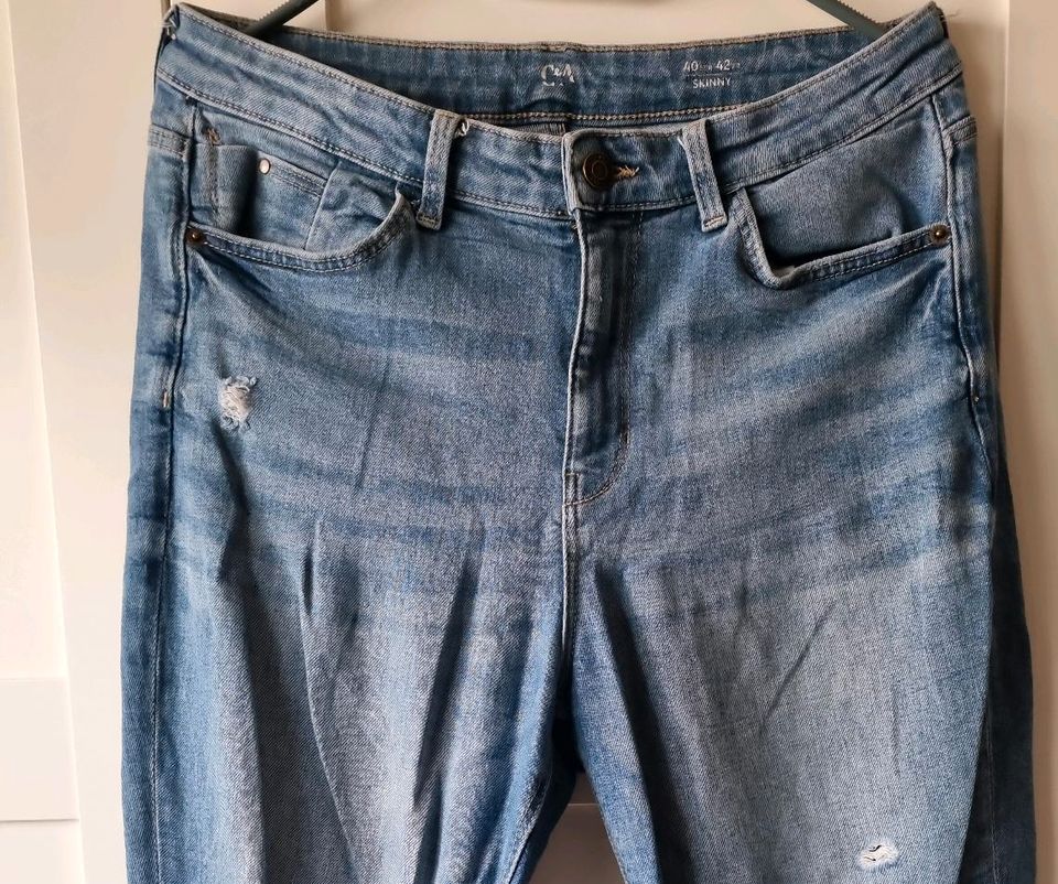 Skinny Jeans von C&A  Gr.40 in Püttlingen