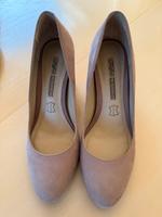 Pumps, Größe 37, Buffalo- London,Pastellton/ Blush Kreis Ostholstein - Scharbeutz Vorschau