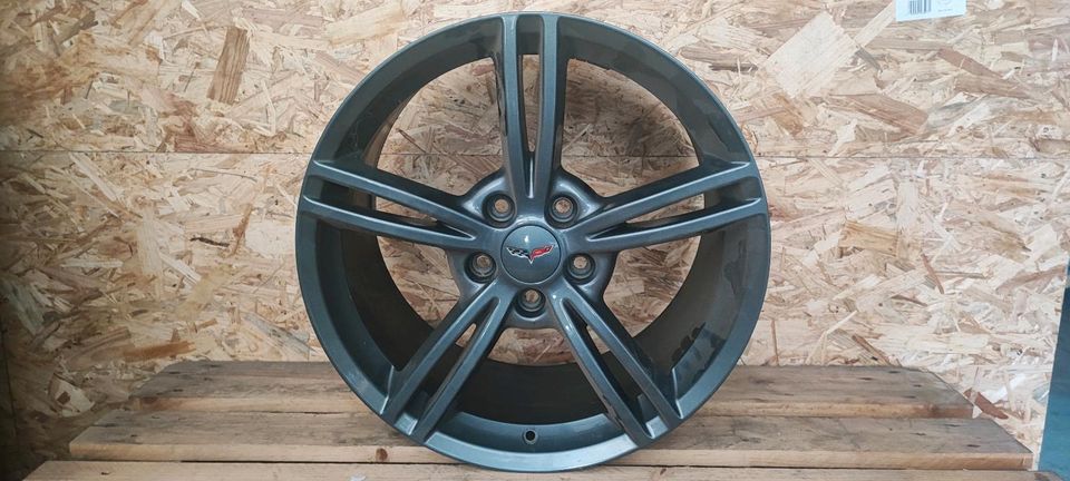 Corvette C6 19 Zoll Alufelge Grau 19x10Jx79 9596784 in Preußisch Oldendorf