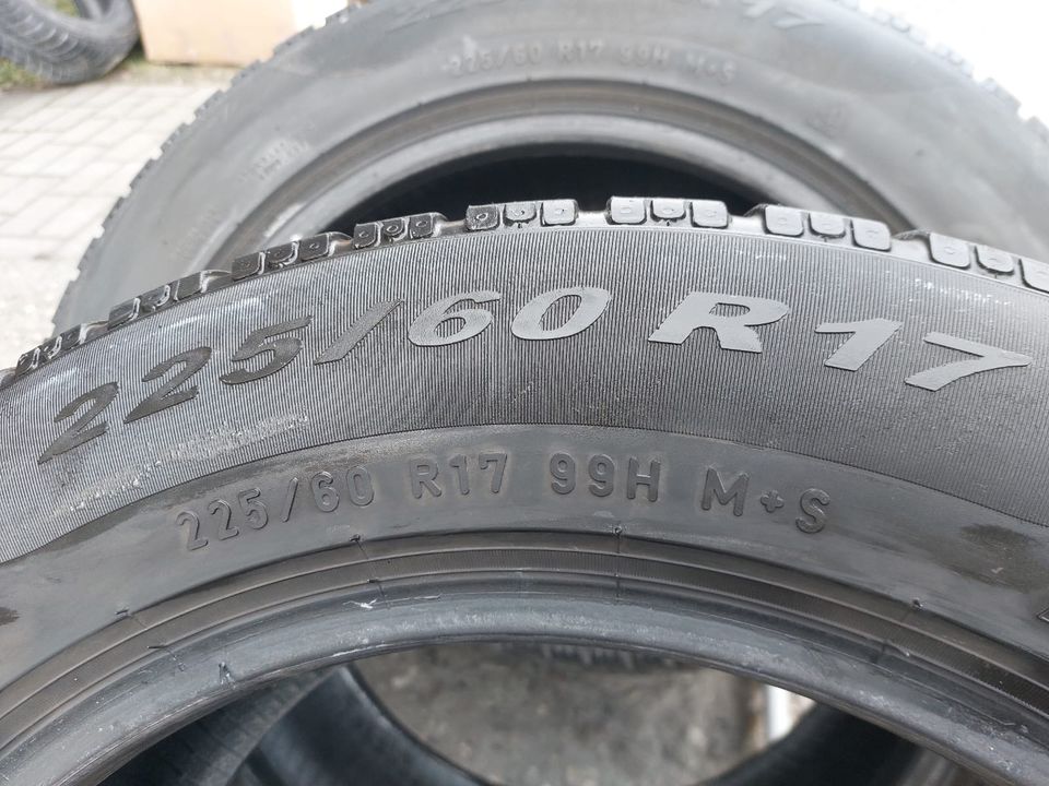 4X Winterreifen Pirelli Sottozero 225/60/R17 99H M+S Reifen in Werne