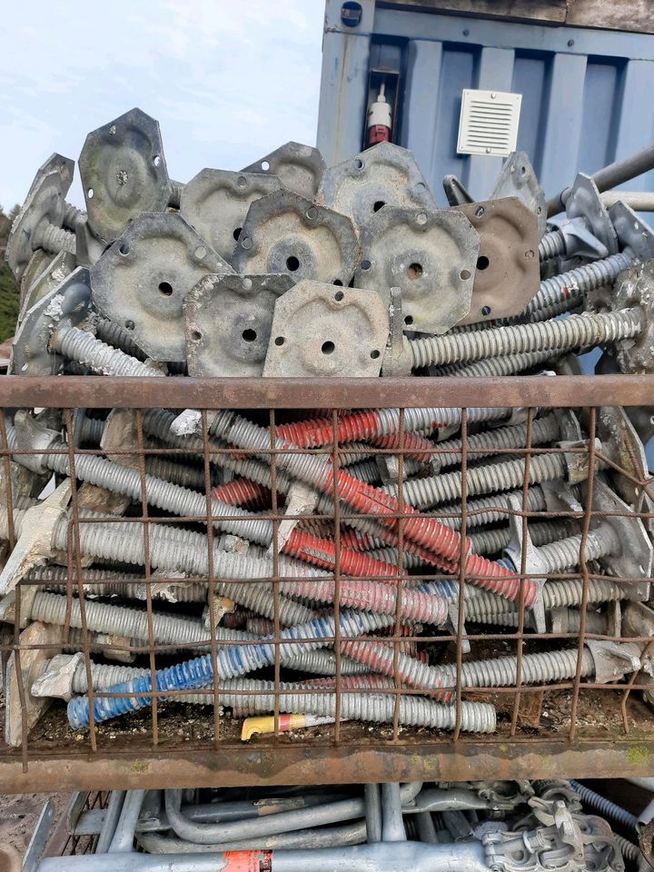 Gerüstfuß Fußspindel Gewindespindel Fuß Gerüst Spindel Layher in Immenreuth