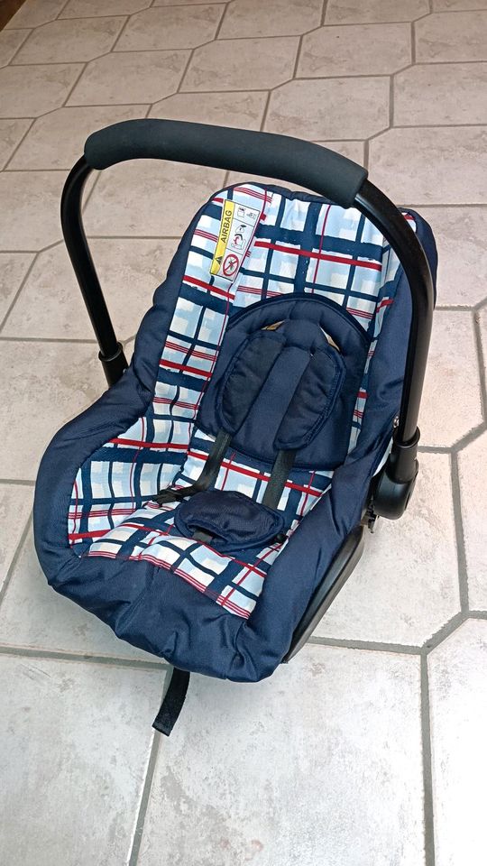 Kinderwagen Bergsteiger Capri 3 in 1 mit Wickeltasche in Neuhof