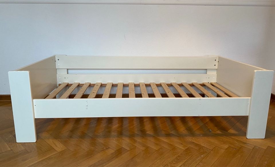 Bett mit Lattenrost 90 x 200 cm in Osnabrück