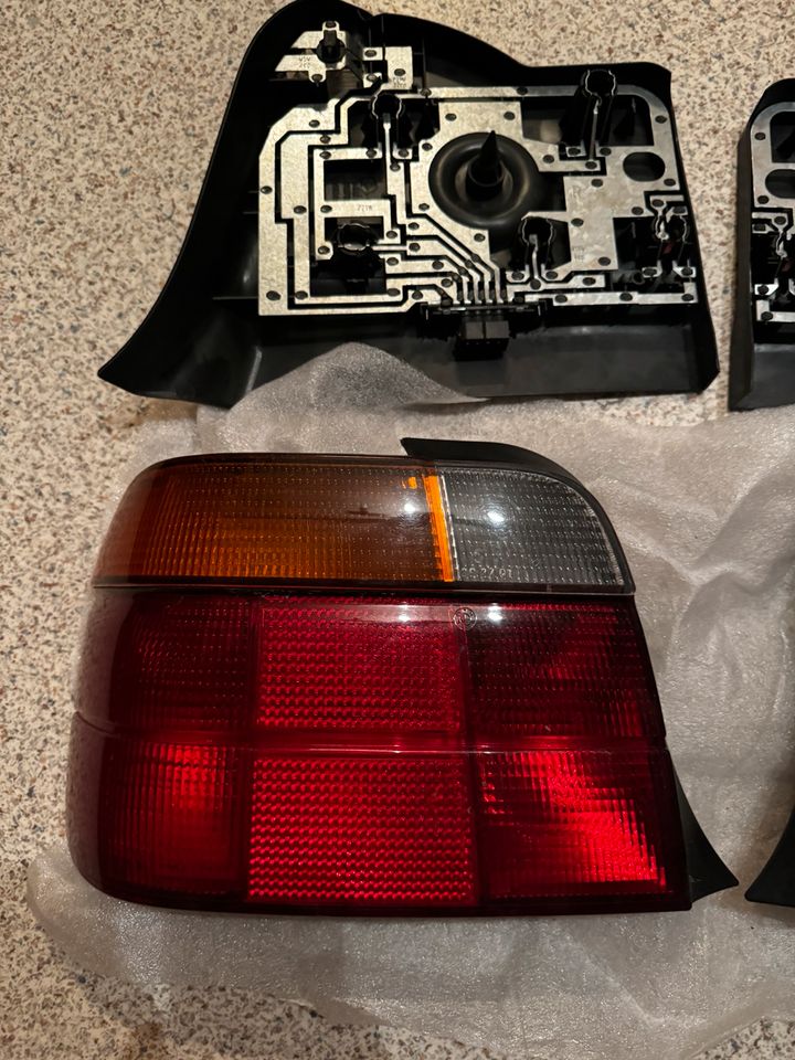 BMW E36 Compact Rücklichter in Bammental