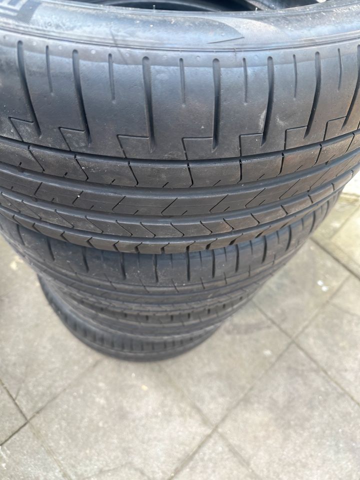 Sommerreifen 255/55R21  285/30R22 in Merzenich