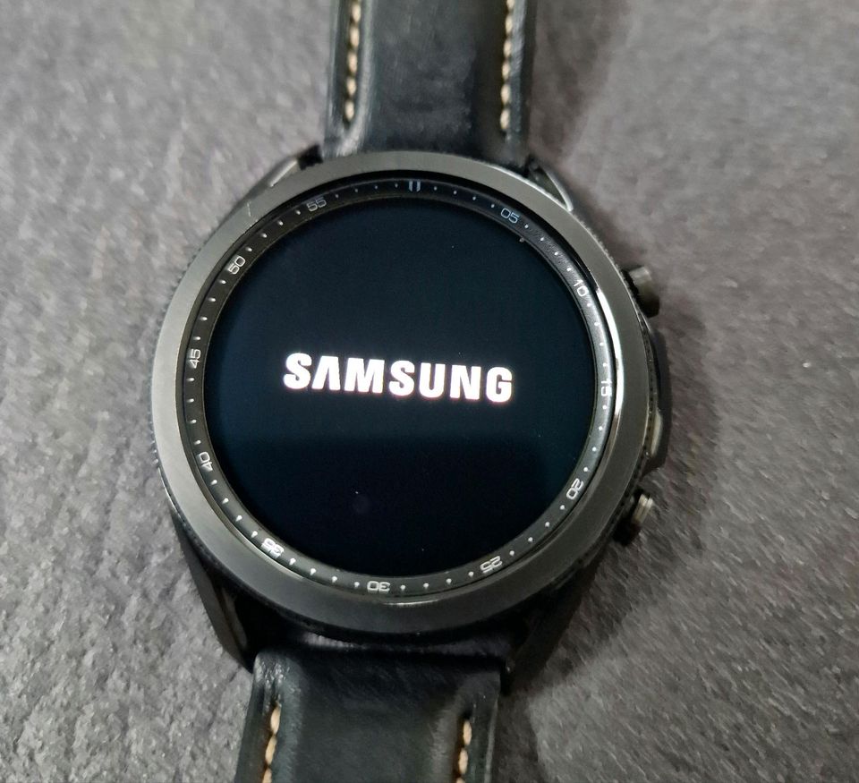 Galaxy Watch 3 III Uhr Armbanduhr Lederband Silikonband in Lorsch