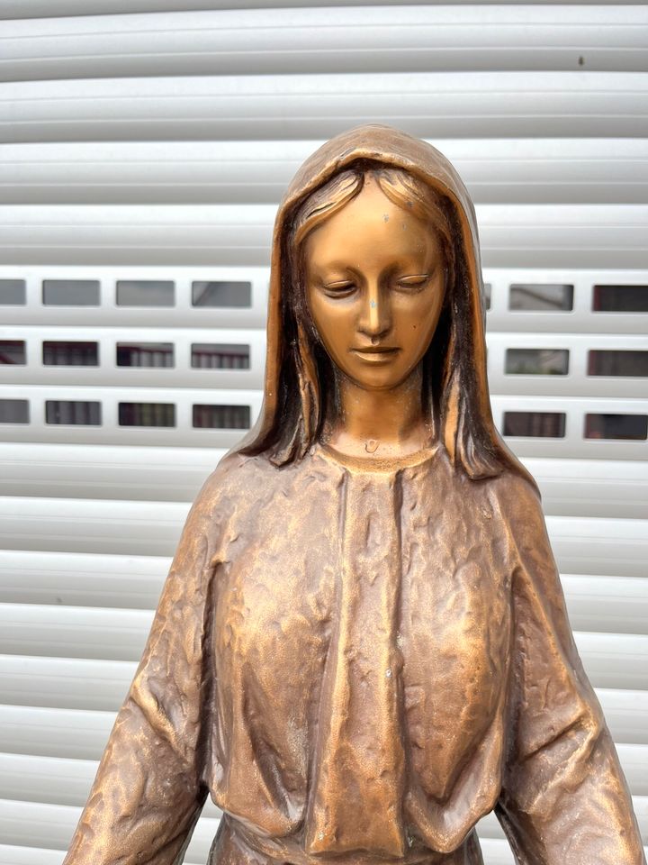 Bronzefigur, Grabfigur, Marienfigur, Bronzestatue in Köln