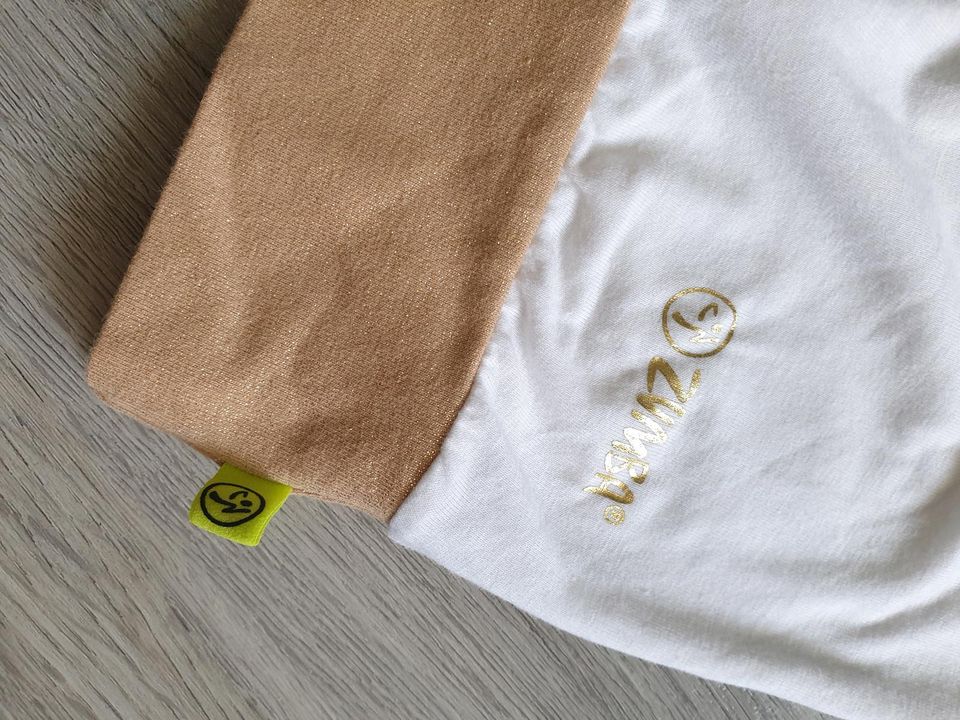Zumba T-Shirt Oversize-Look, Größe S, lässig elegant in Nohfelden