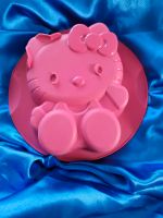 Tupperware "Hello Kitty" Silikonform Nordrhein-Westfalen - Neuenrade Vorschau