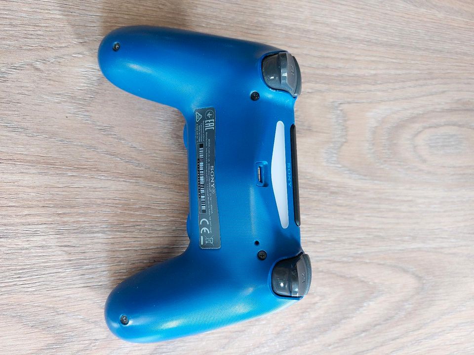 ps4 limited edition controller in Langenburg