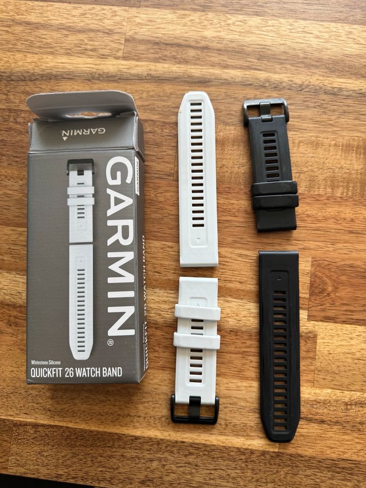 Garmin Quick Fit Watch Band Uhrenband 26 mm Armband in Hannover