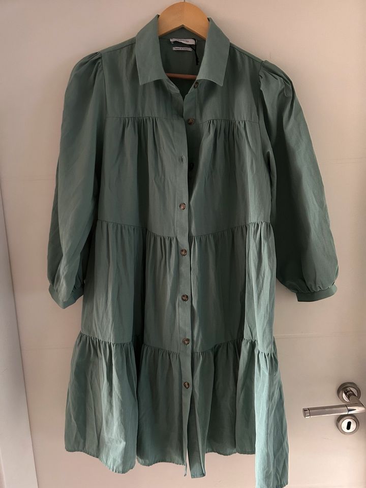 Reserved Blusenkleid mintgrün Gr L, Kleid in Bocholt