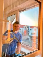 Fensterputzer, Glas-& Rahmenreinigung, Solaranlage Reinigung Niedersachsen - Hameln Vorschau